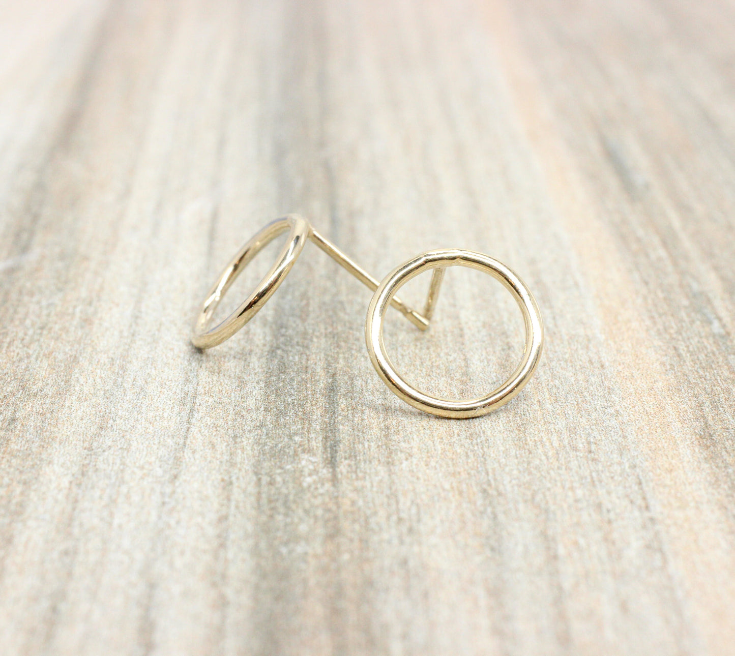 Gold Circle Stud Earrings // 14k Gold Filled Open Circle Studs // 10mm Simple Gold Studs